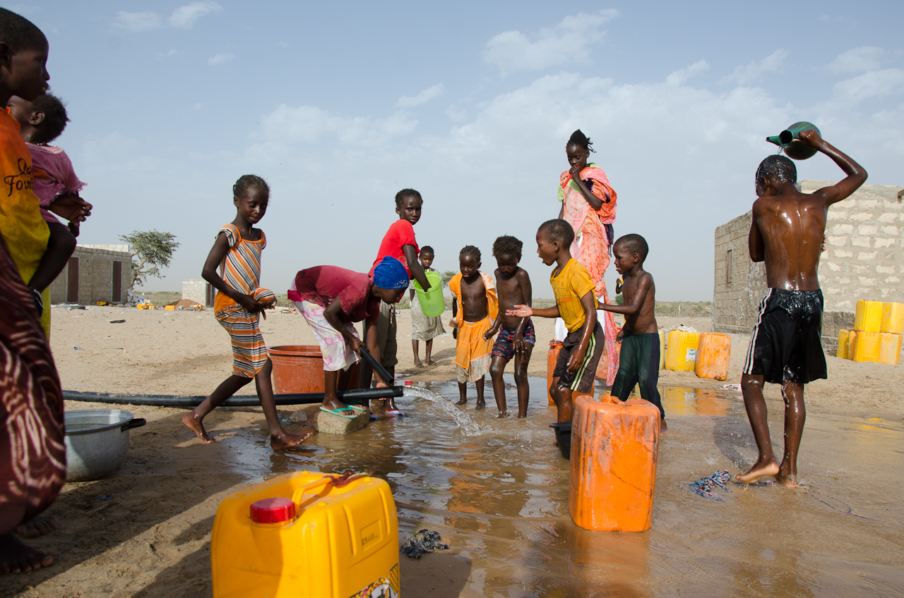 Acc s  l eau  et  l assainissement dans  la basse vall e 